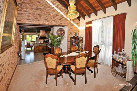 18 Craig Hill Dr, Wheelers Hill, VIC 3150