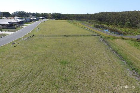 Property photo of 19 Sinclair Place Ningi QLD 4511