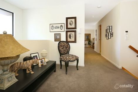 Property photo of 1/2 Allamanda Grove Bundall QLD 4217