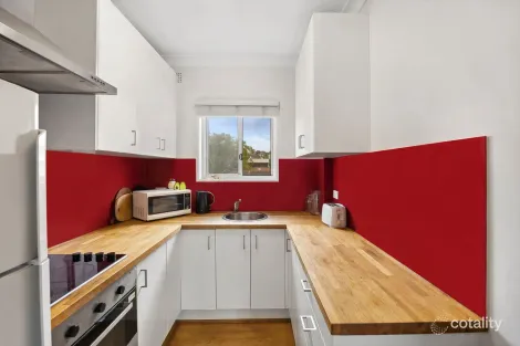 Property photo of 10/20 Pacific Parade Dee Why NSW 2099
