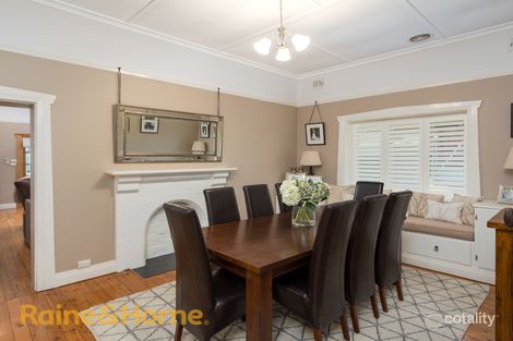 Property photo of 4 Inverary Street Turvey Park NSW 2650