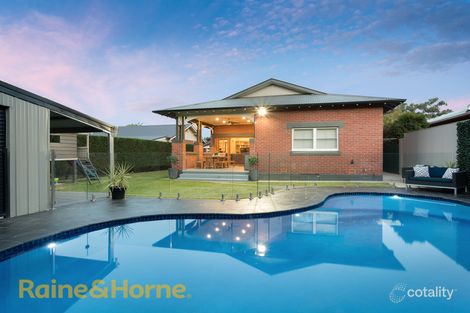 Property photo of 4 Inverary Street Turvey Park NSW 2650