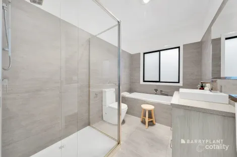 Property photo of 3 Cobden Crescent Wollert VIC 3750