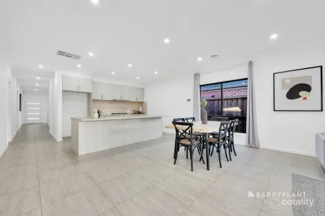 Property photo of 3 Cobden Crescent Wollert VIC 3750