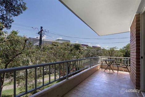 Property photo of 1/5 Clarence Avenue Dee Why NSW 2099