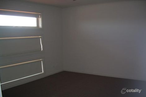 Property photo of 46 James Cook Drive Truganina VIC 3029