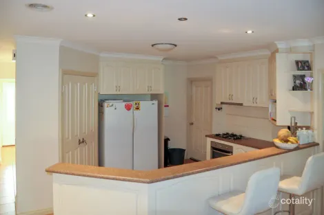 Property photo of 33 Waranga Drive Kialla VIC 3631