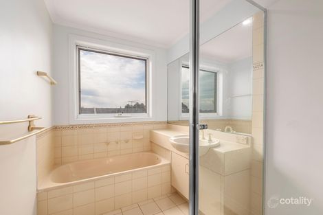 Property photo of 10 Cremin Close Kew VIC 3101