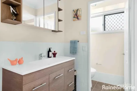 Property photo of 33 Gunyuma Crescent North Nowra NSW 2541