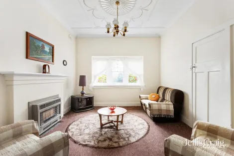 Property photo of 13 Albert Road Carnegie VIC 3163