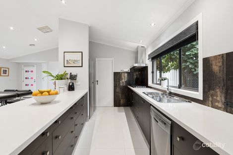 Property photo of 25 Burrowye Crescent Keilor VIC 3036