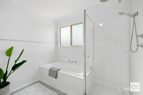 Property photo of 6 St Michaels Circuit Oakden SA 5086