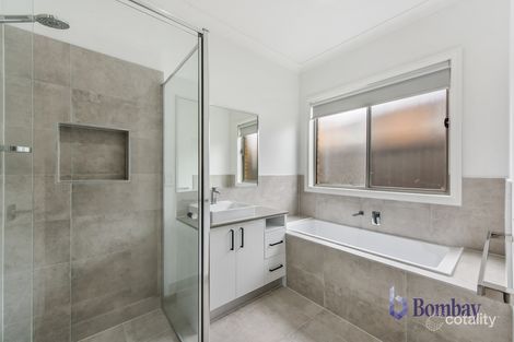 Property photo of 6 Gabbro Way Wollert VIC 3750