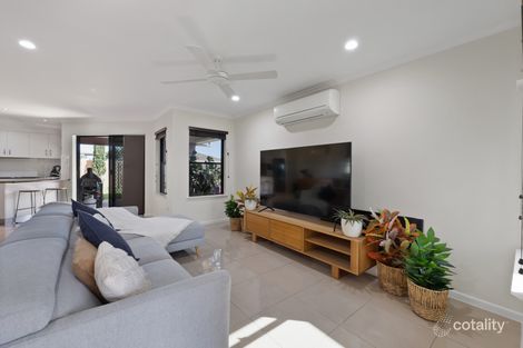 Property photo of 18 Salisbury Place Ooralea QLD 4740