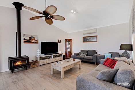 Property photo of 2 Maroochy Waters Drive Maroochydore QLD 4558