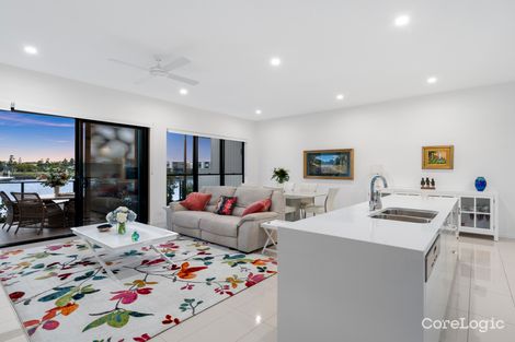 Property photo of 34 Northwater Drive Hope Island QLD 4212