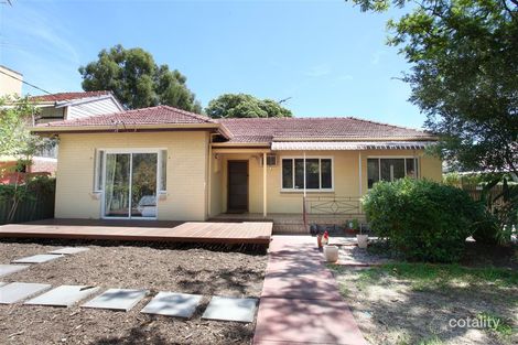 Property photo of 3 Bromley Road Hilton WA 6163