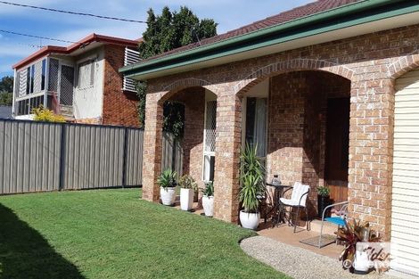 Property photo of 44 Kingfisher Drive Bongaree QLD 4507