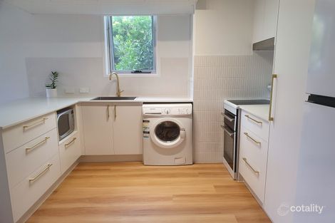 Property photo of 4/32 Hayle Street Burleigh Heads QLD 4220