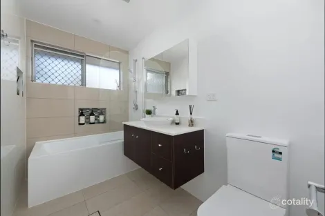 Property photo of 7 Elgin Avenue St Andrews NSW 2566