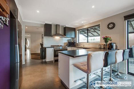 Property photo of 18 Shakespeare Court Drouin VIC 3818