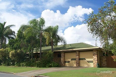 2 Linum St, Palm Beach, QLD 4221