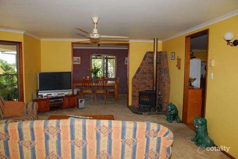 Property photo of 6 Mal Campbell Drive Craignish QLD 4655