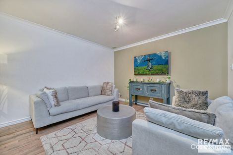 Property photo of 19 Shiralee Bend Carramar WA 6031