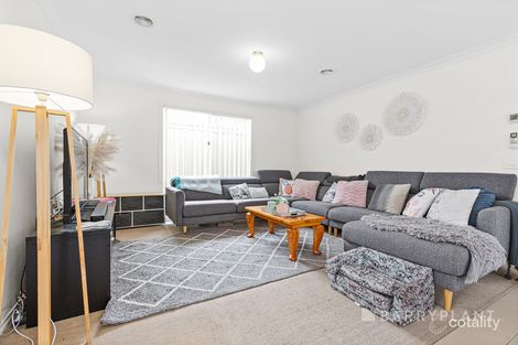 Property photo of 10 Southampton Drive Langwarrin VIC 3910