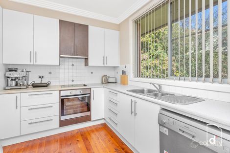 Property photo of 28 Ian Bruce Crescent Balgownie NSW 2519