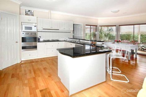 Property photo of 16 Pilgrim Drive Hillside VIC 3037