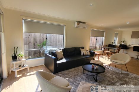 Property photo of 4/7 Osborn Grove Pakenham VIC 3810