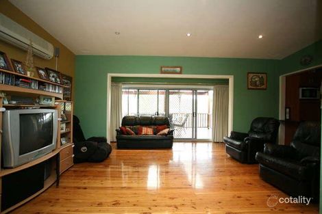 Property photo of 28 Terrymont Road Warrimoo NSW 2774