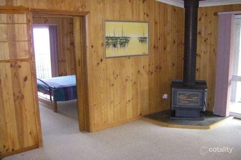 Property photo of 10 Lagoon Avenue Sisters Beach TAS 7321