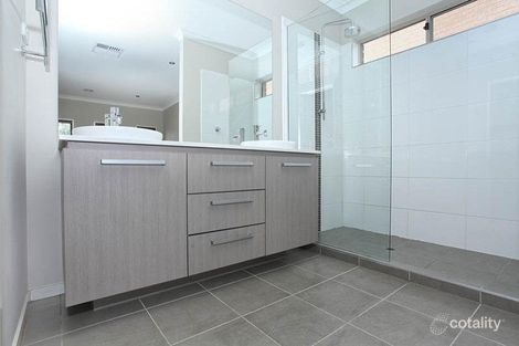 Property photo of 9 Hutmil Drive South Morang VIC 3752