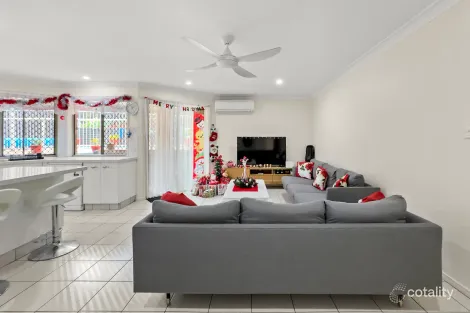 Property photo of 10 Sefton Place Robina QLD 4226