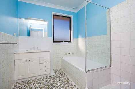 Property photo of 30 Marchant Crescent Mount Warrigal NSW 2528