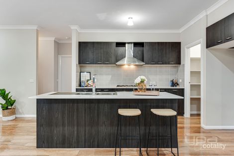 Property photo of 4 Northfield Drive Craigieburn VIC 3064