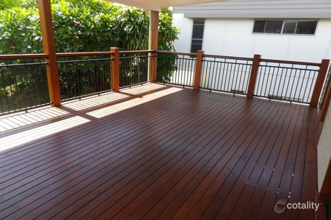 Property photo of 18 Kitchener Street Wynnum QLD 4178