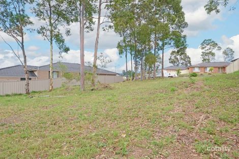 Property photo of 79 Squadron Crescent Rutherford NSW 2320