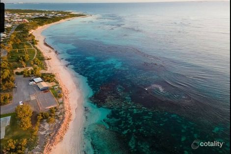 5 Bluewater Cl, Drummond Cove, WA 6532