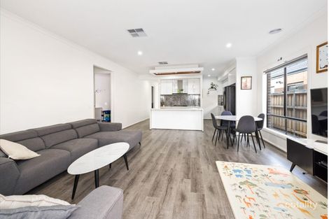 Property photo of 18 Kallang Road Wyndham Vale VIC 3024
