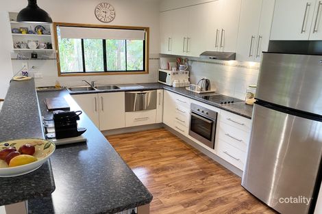 Property photo of 20 Peeramon Road Peeramon QLD 4885