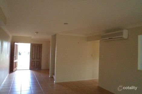 Property photo of 2/8 Crosby Avenue Pacific Pines QLD 4211