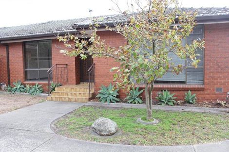 Property photo of 2/12 Rugby Road Hughesdale VIC 3166