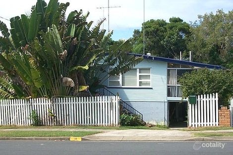 11 Vernon Ave, Labrador, QLD 4215