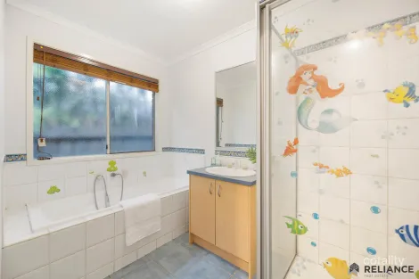 Property photo of 6 Alfred Park Drive Tarneit VIC 3029