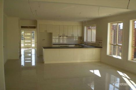 Property photo of 4 Palfrey Green Caroline Springs VIC 3023