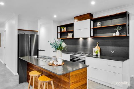 Property photo of 99 Benezet Drive Augustine Heights QLD 4300