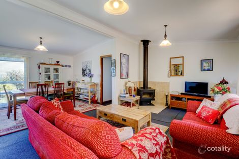 Property photo of 97 Marks Crescent Oberon NSW 2787